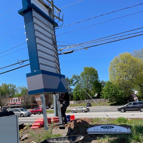 Monument & Yard Signs